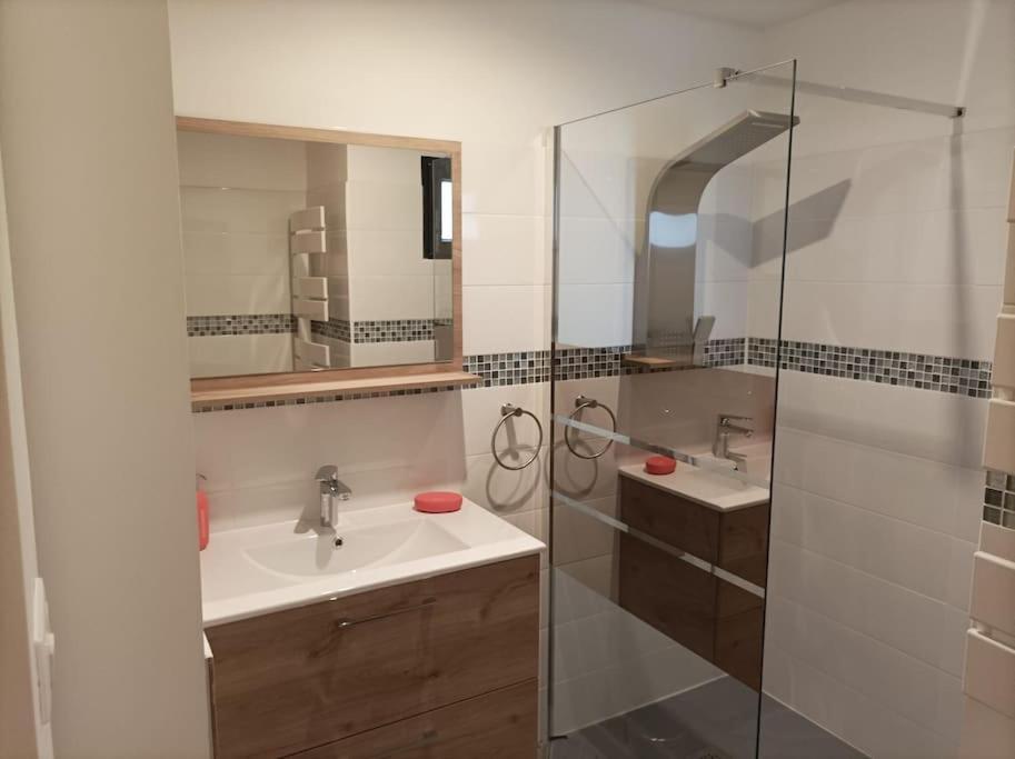 Appartement Caraman Luaran gambar